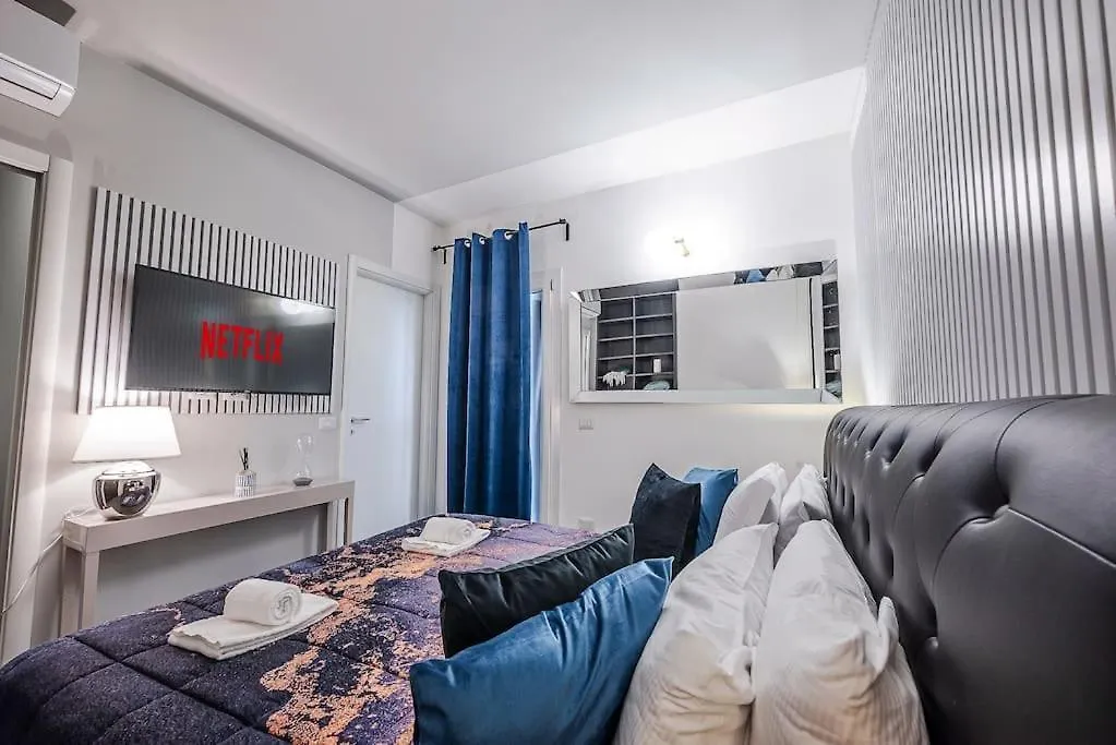 Villa Duomo - Jacuzzi E Terrazzo - Cinema - Free Parking - Gym Milan