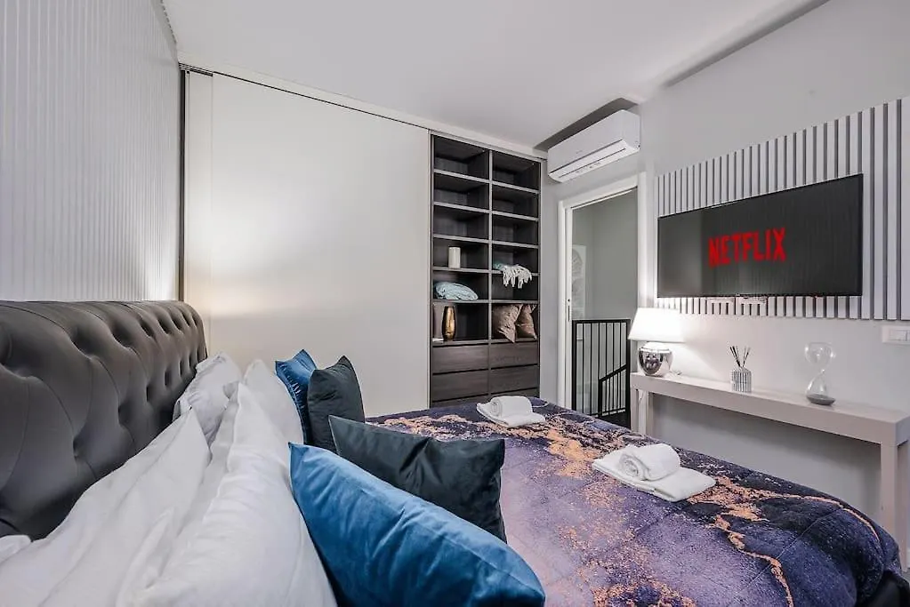 Villa Duomo - Jacuzzi E Terrazzo - Cinema - Free Parking - Gym Milan