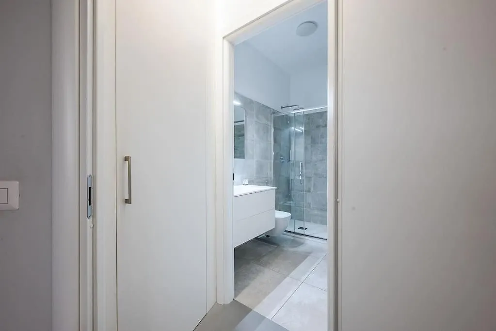Villa Duomo - Jacuzzi E Terrazzo - Cinema - Free Parking - Gym Milan Italie