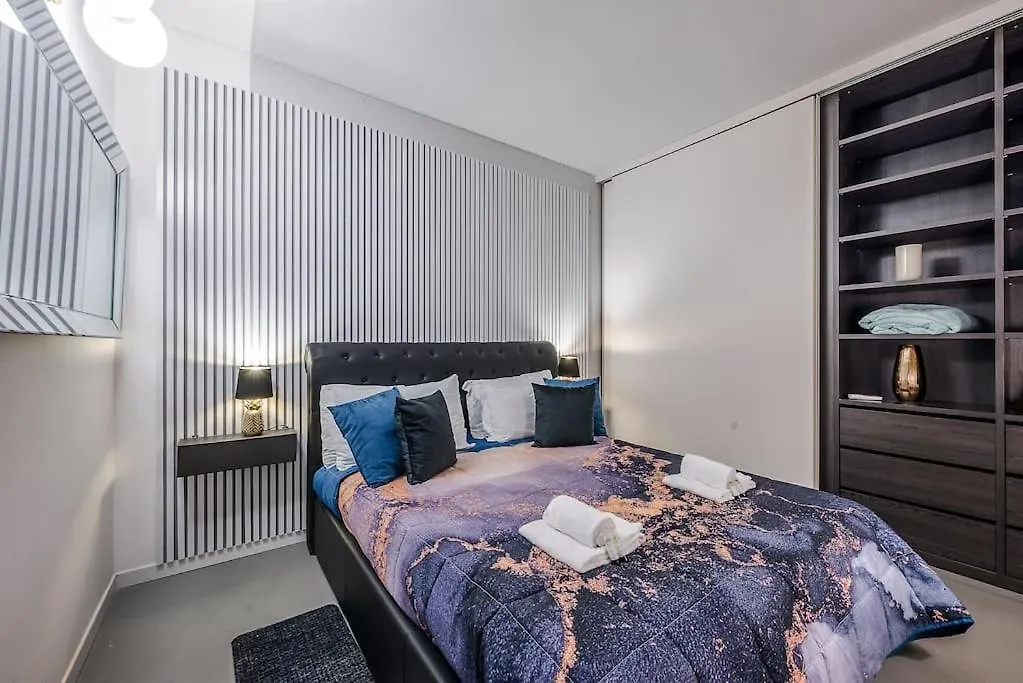 Villa Duomo - Jacuzzi E Terrazzo - Cinema - Free Parking - Gym Milan