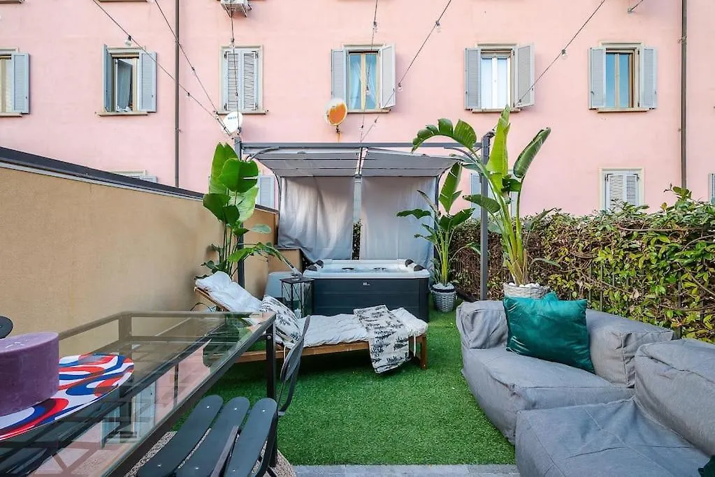 Villa Duomo - Jacuzzi E Terrazzo - Cinema - Free Parking - Gym Milan 0*,  Italie